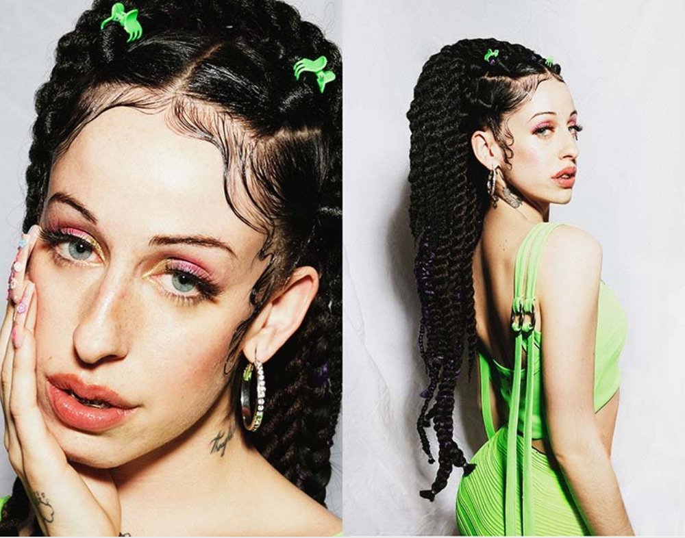 Juicy Bae in green look styled by Júlia Puñet for Neo2
