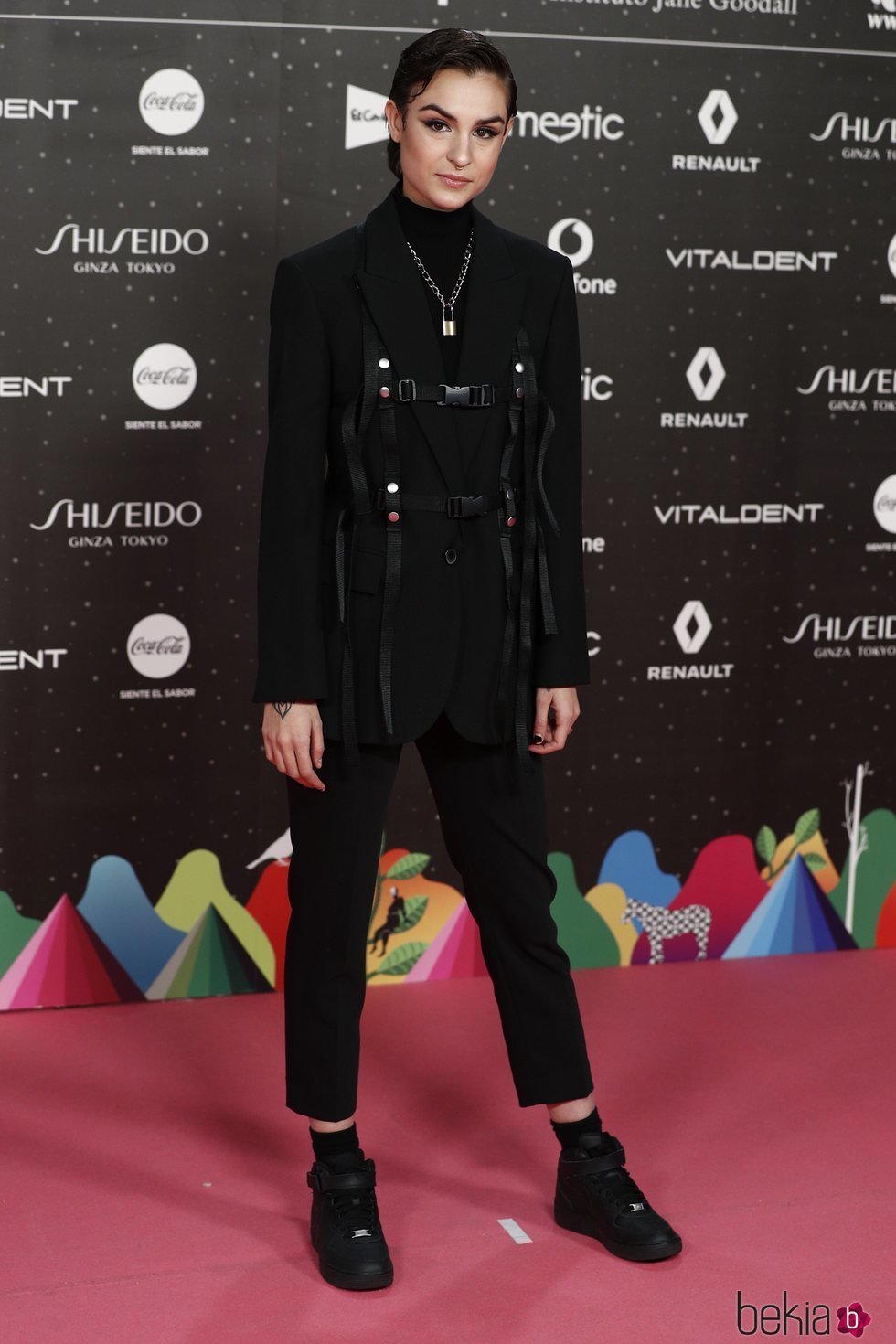 Natalia Lacunza wearing a custom black harness suit designed by Júlia Puñet for LOS40 Music Awards 2019